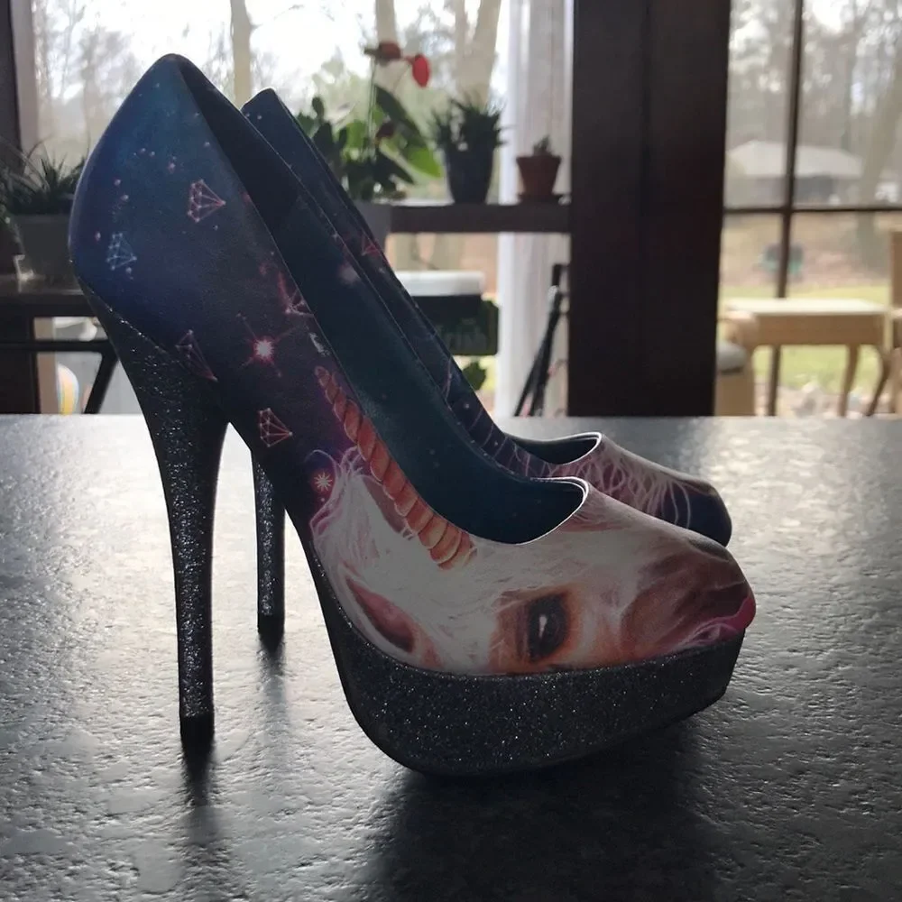 🌈Iron Fist Unicorn Platforms with rainbows 🌈 🌈 and diamonds 💎 💎 oh my! New